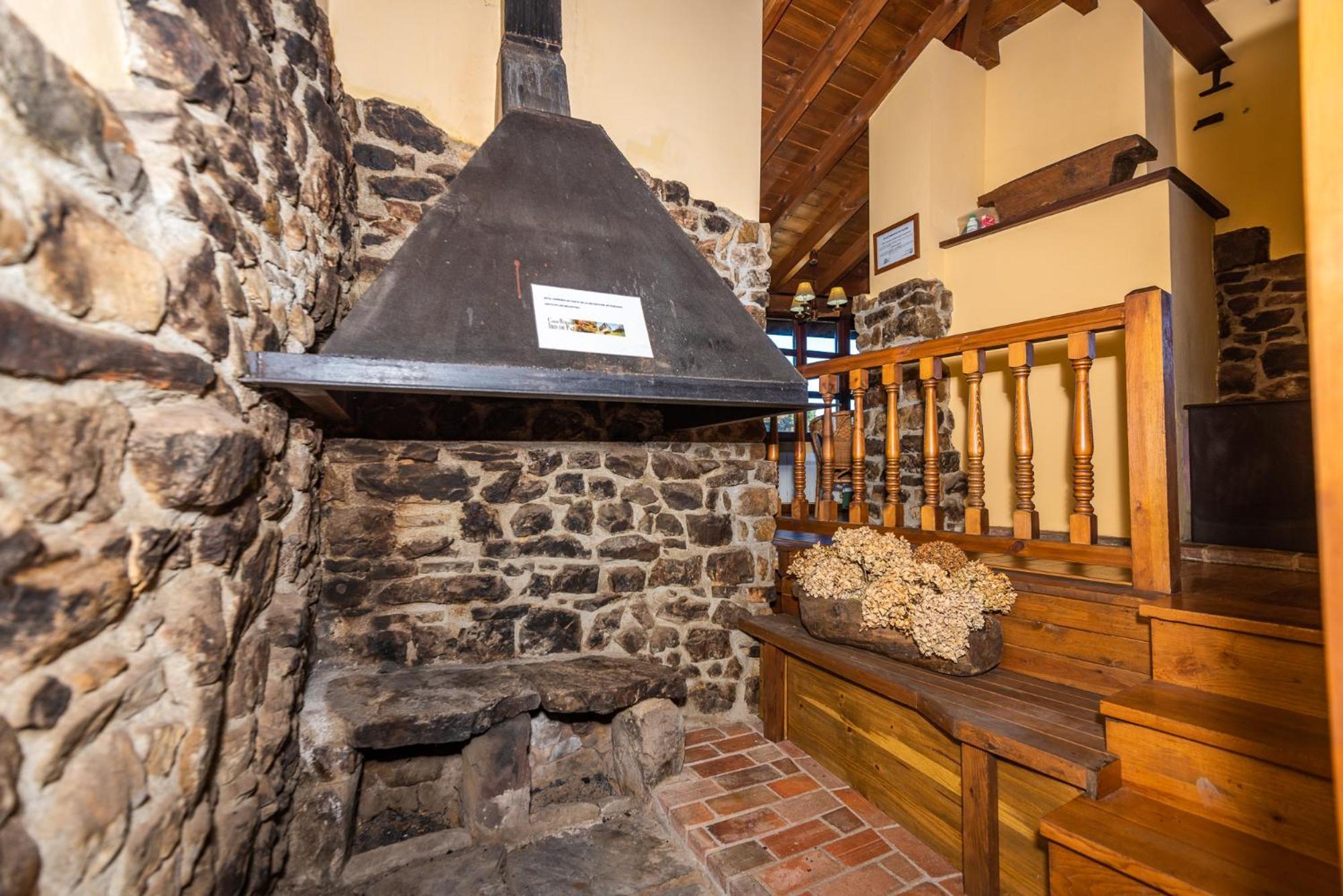 Casa De Ligueria Country house *